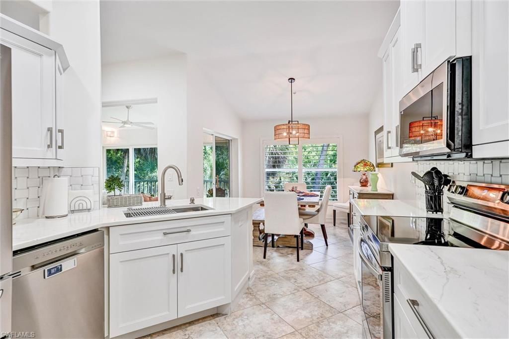 750 Tarpon Cove Dr, Unit 202, Naples, FL 34110 Photo