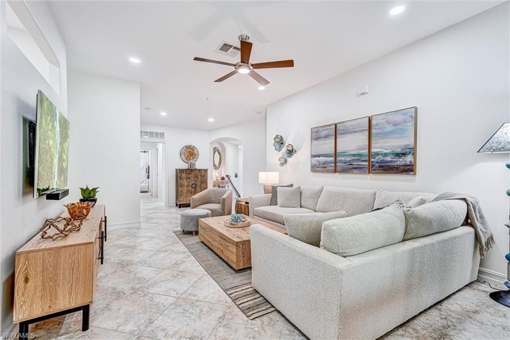 750 Tarpon Cove Dr, Unit 202, Naples, FL 34110 Photo