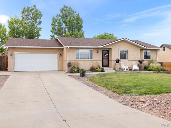 625 Inca Dr, Pueblo West, CO 81007