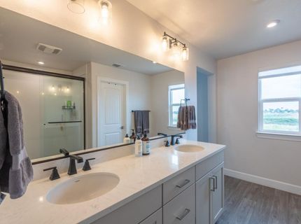8170 Angsley Dr, Elk Grove, CA 95757 Photo