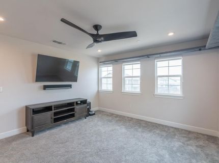8170 Angsley Dr, Elk Grove, CA 95757 Photo