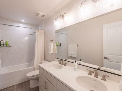 8170 Angsley Dr, Elk Grove, CA 95757 Photo