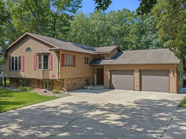 517 Schwantz Road, Pardeeville, WI 53954