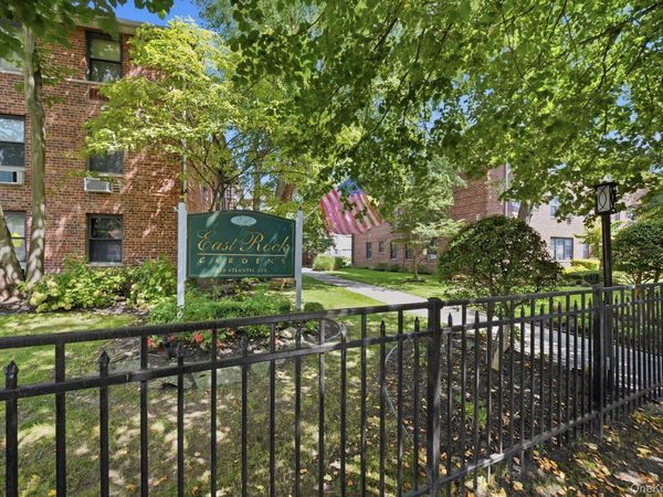 320 Atlantic Avenue, Unit C1, East Rockaway, NY 11518