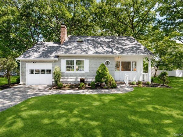 23 Canvasback Lane , East Quogue, NY 11942