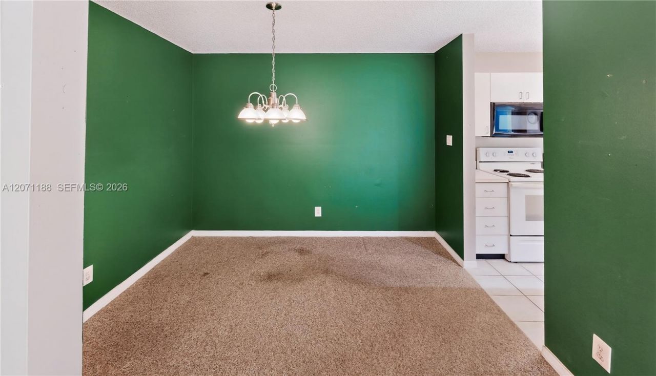 15780 SW 106th Ter , Unit 104, Miami, FL 33196 Photo