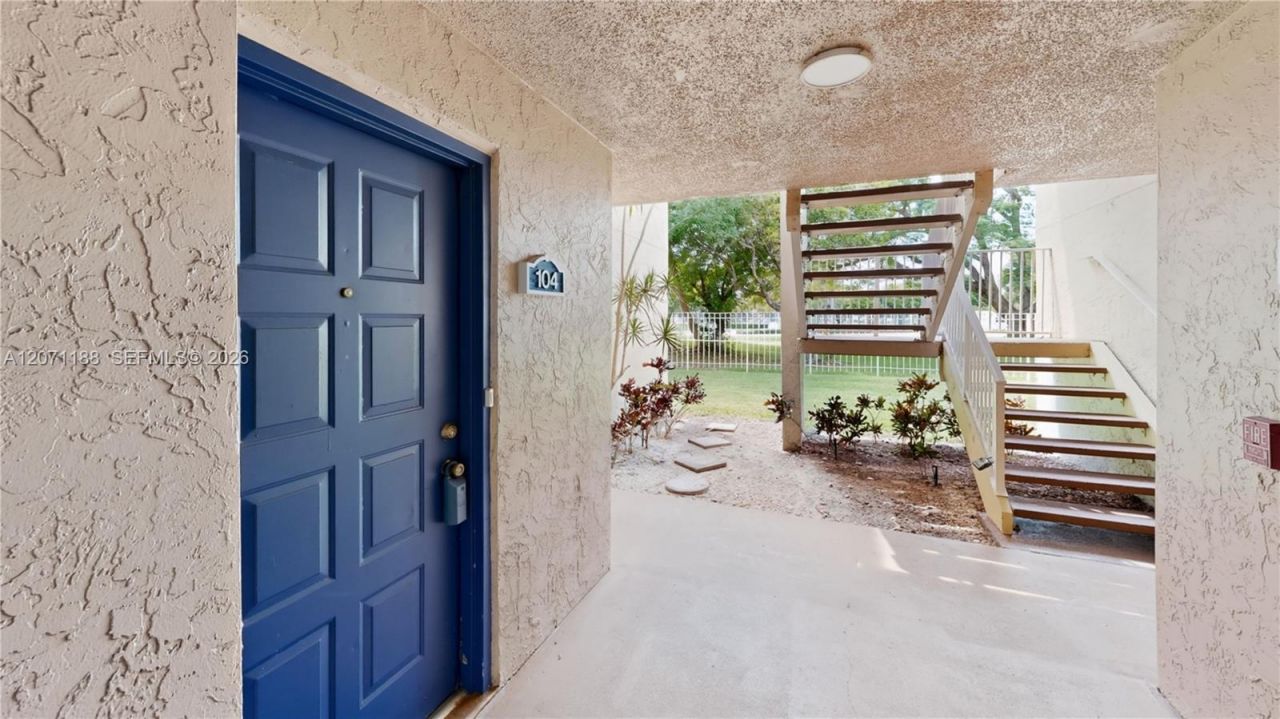 15780 SW 106th Ter , Unit 104, Miami, FL 33196 Photo