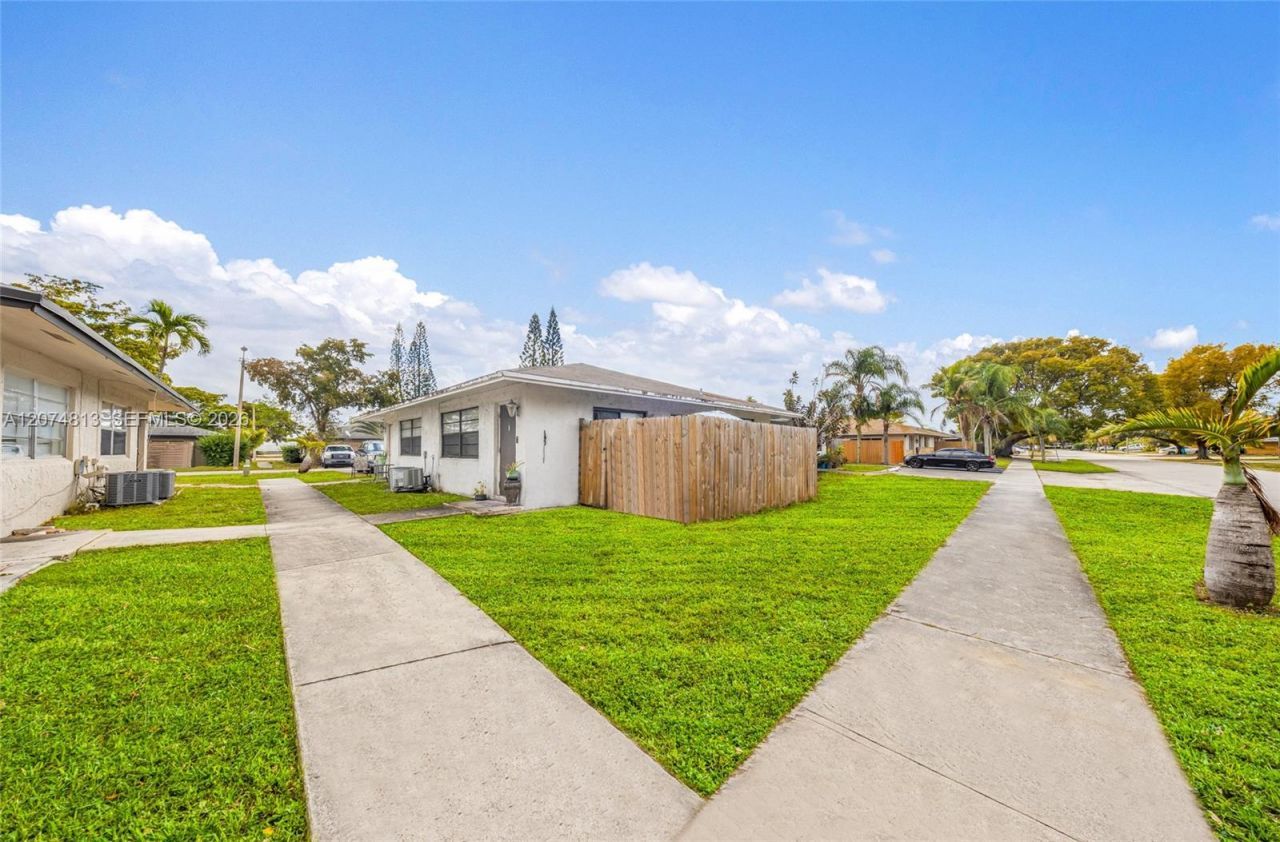 301 NW 32nd Ct , Unit 1-46, Pompano Beach, FL 33064 Photo