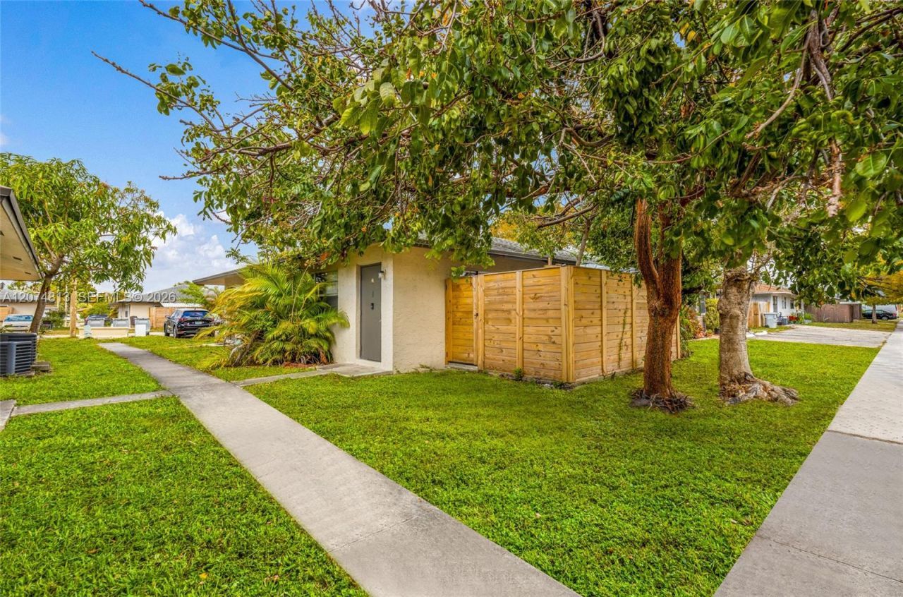301 NW 32nd Ct , Unit 1-46, Pompano Beach, FL 33064 Photo