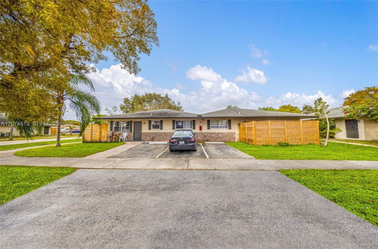 301 NW 32nd Ct , Unit 1-46, Pompano Beach, FL 33064 Photo
