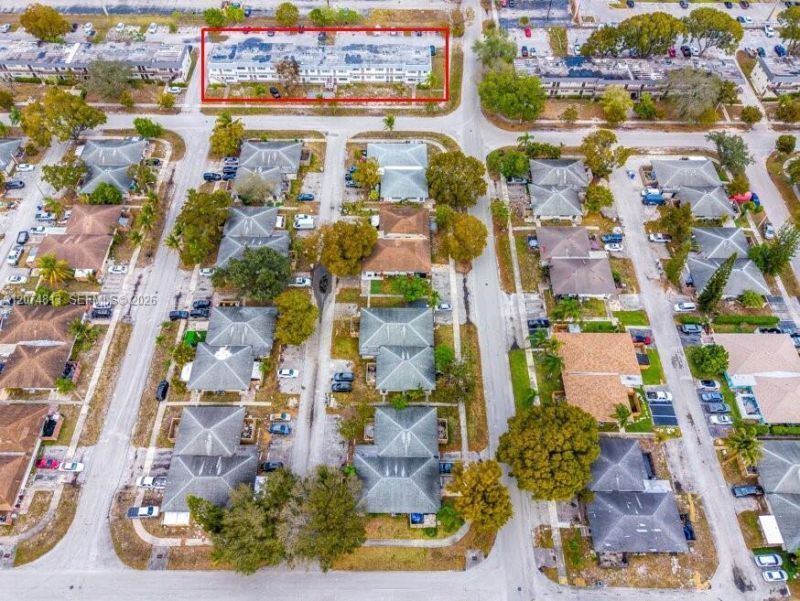 301 NW 32nd Ct, Unit 1-22, Pompano Beach, FL 33064 Photo