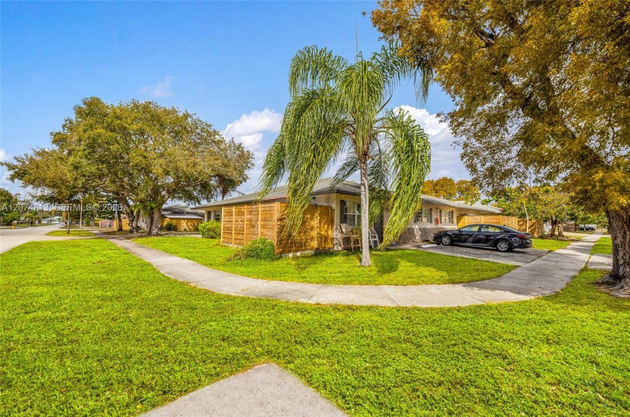 301 NW 32nd Ct , Unit 1-46, Pompano Beach, FL 33064 Photo
