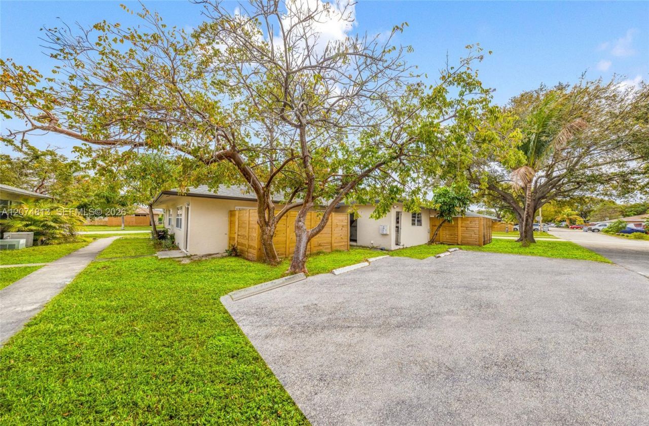 301 NW 32nd Ct , Unit 1-46, Pompano Beach, FL 33064 Photo