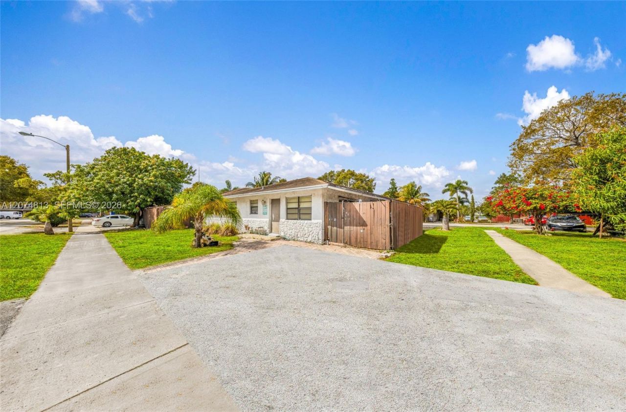 301 NW 32nd Ct , Unit 1-46, Pompano Beach, FL 33064 Photo