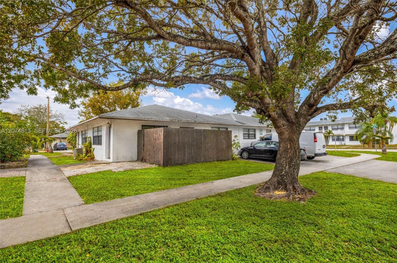 301 NW 32nd Ct , Unit 1-46, Pompano Beach, FL 33064 Photo
