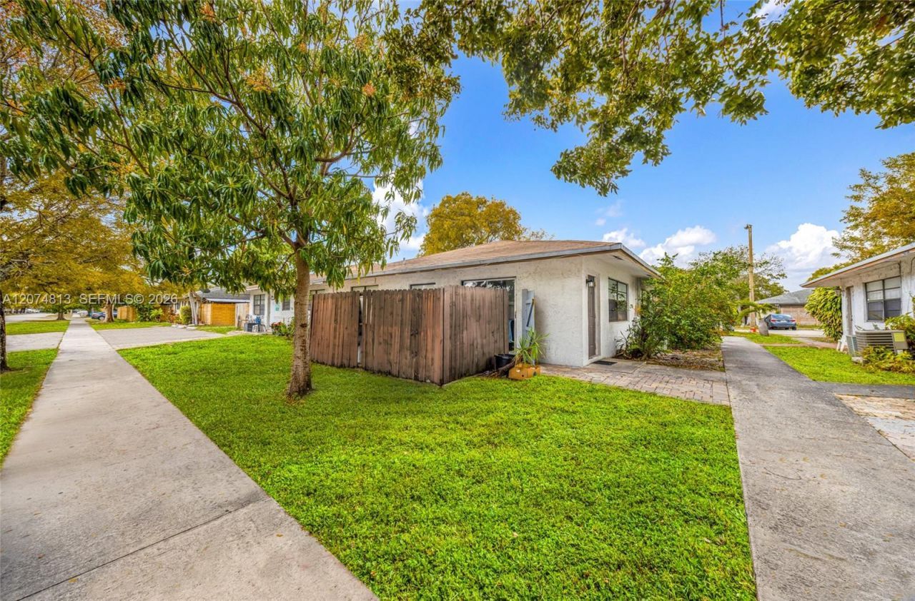 301 NW 32nd Ct , Unit 1-46, Pompano Beach, FL 33064 Photo