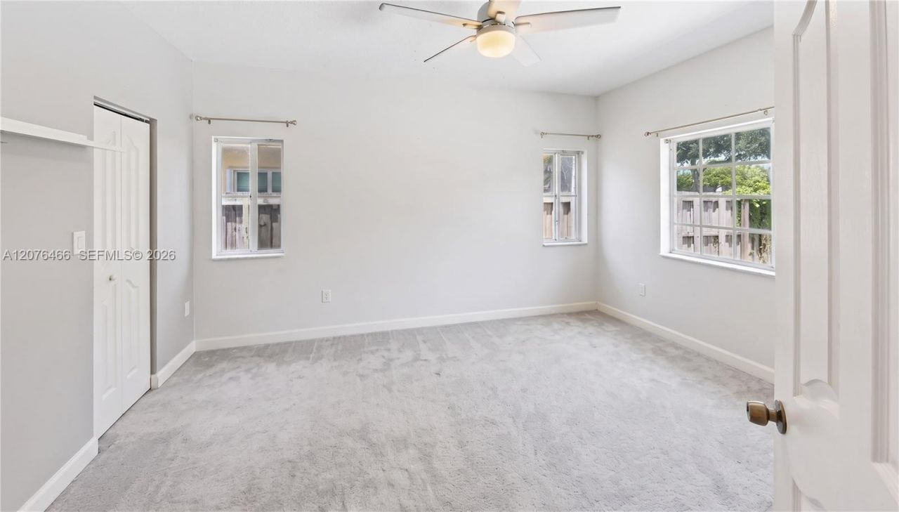 2851 NE 42nd Ave, Homestead, FL 33033 Photo