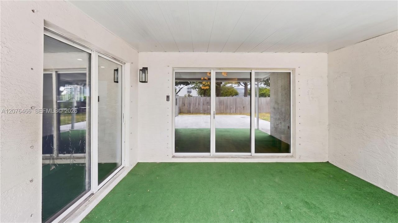 2851 NE 42nd Ave, Homestead, FL 33033 Photo
