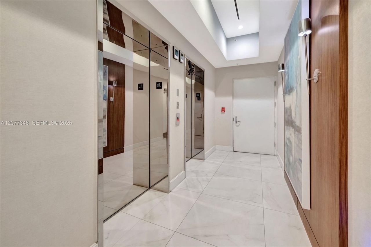 111 SE 8th Ave , Unit 705, Fort Lauderdale, FL 33301 Photo