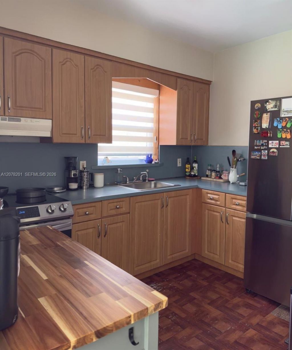 3860 SW 1st St, Miami, FL 33134 Photo