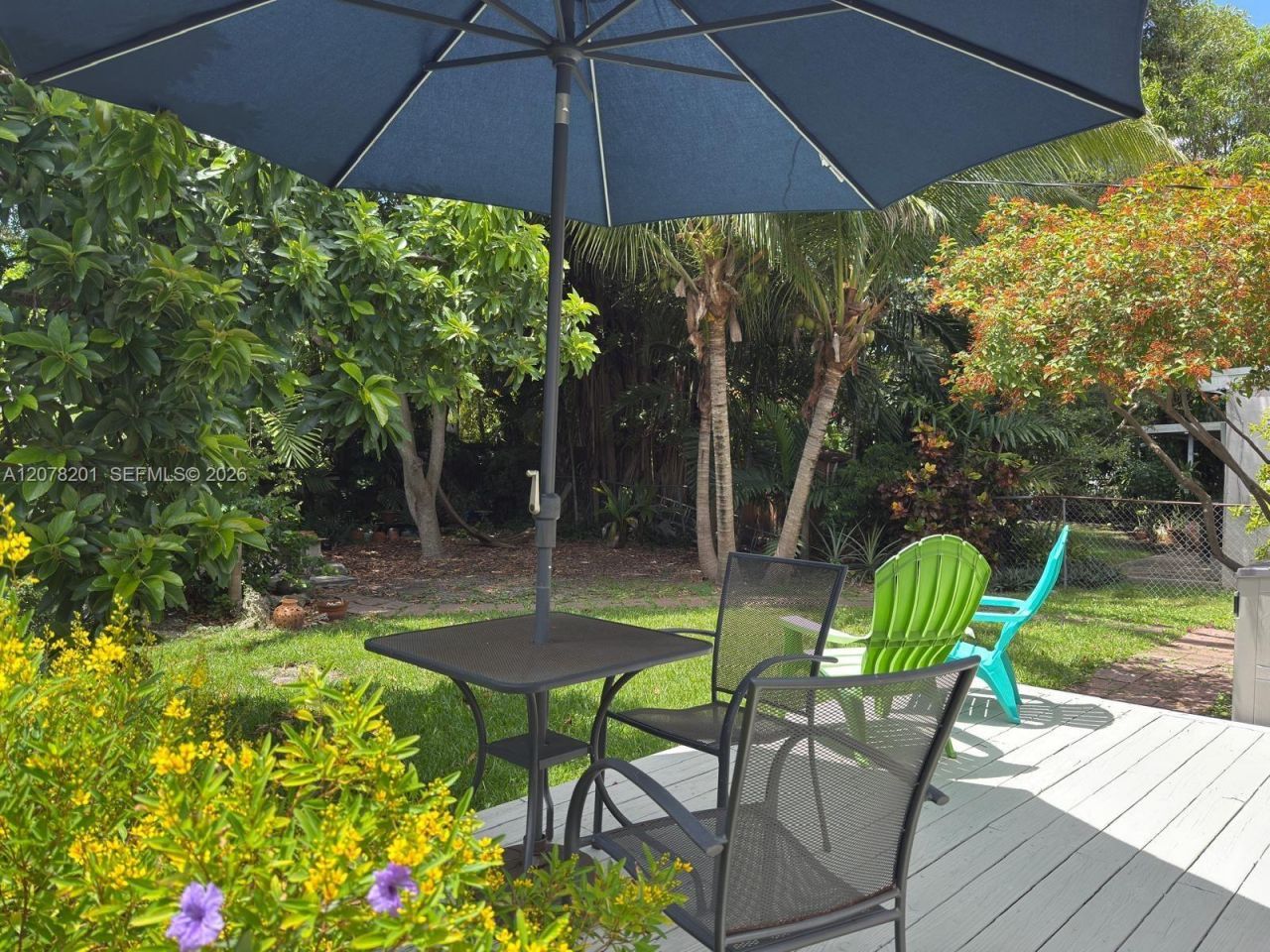 3860 SW 1st St, Miami, FL 33134 Photo