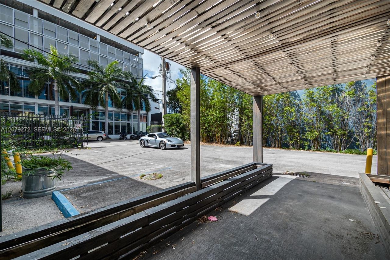 175 NE 36th St , Miami, FL 33137 Photo