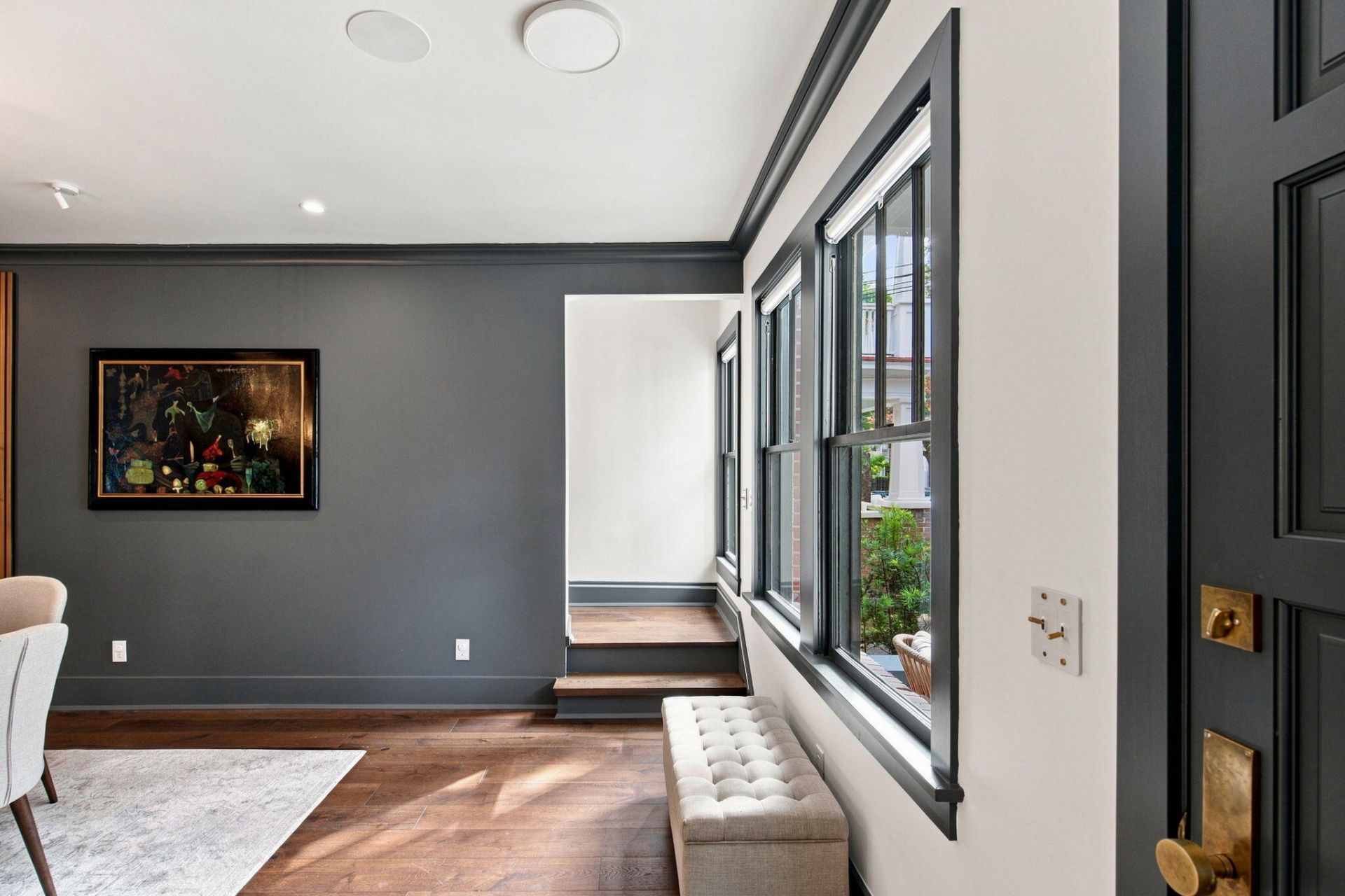 58 Laurens Street Photo 12
