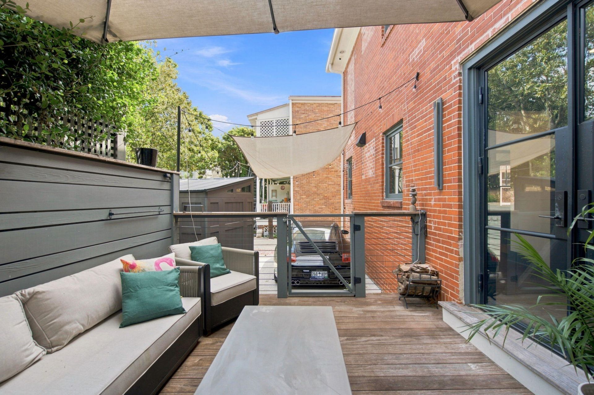 58 Laurens Street Photo 68
