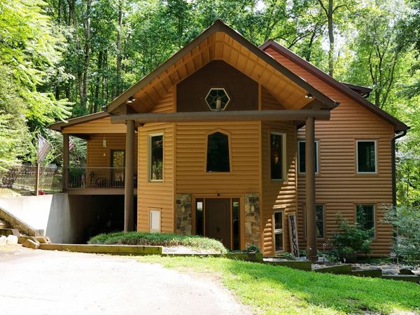 187 Still Water Way, Demorest, GA 30535
