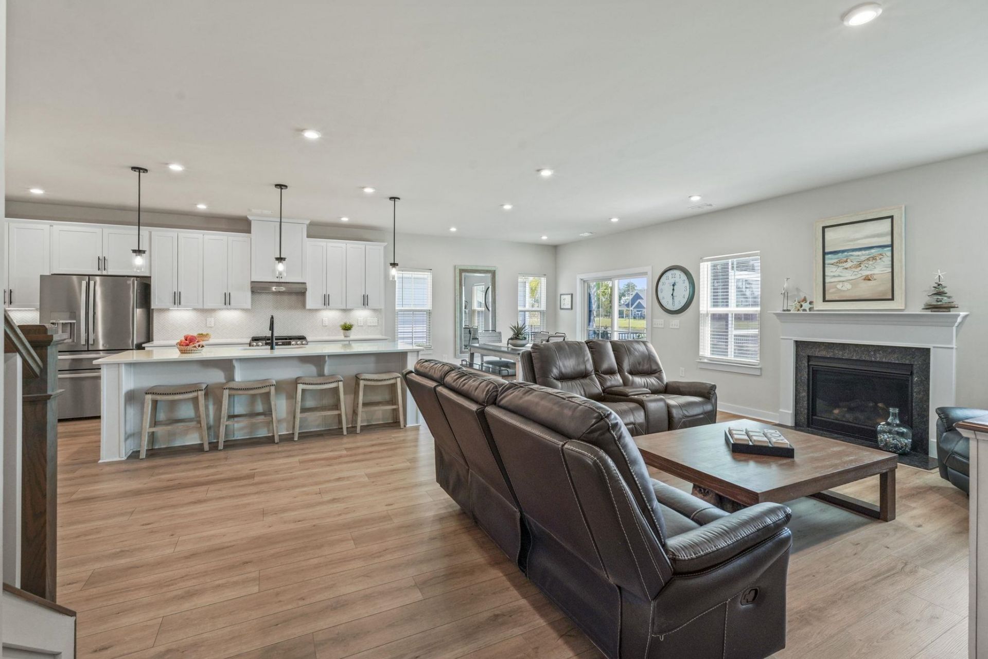 2364 Vera Way  Photo 13