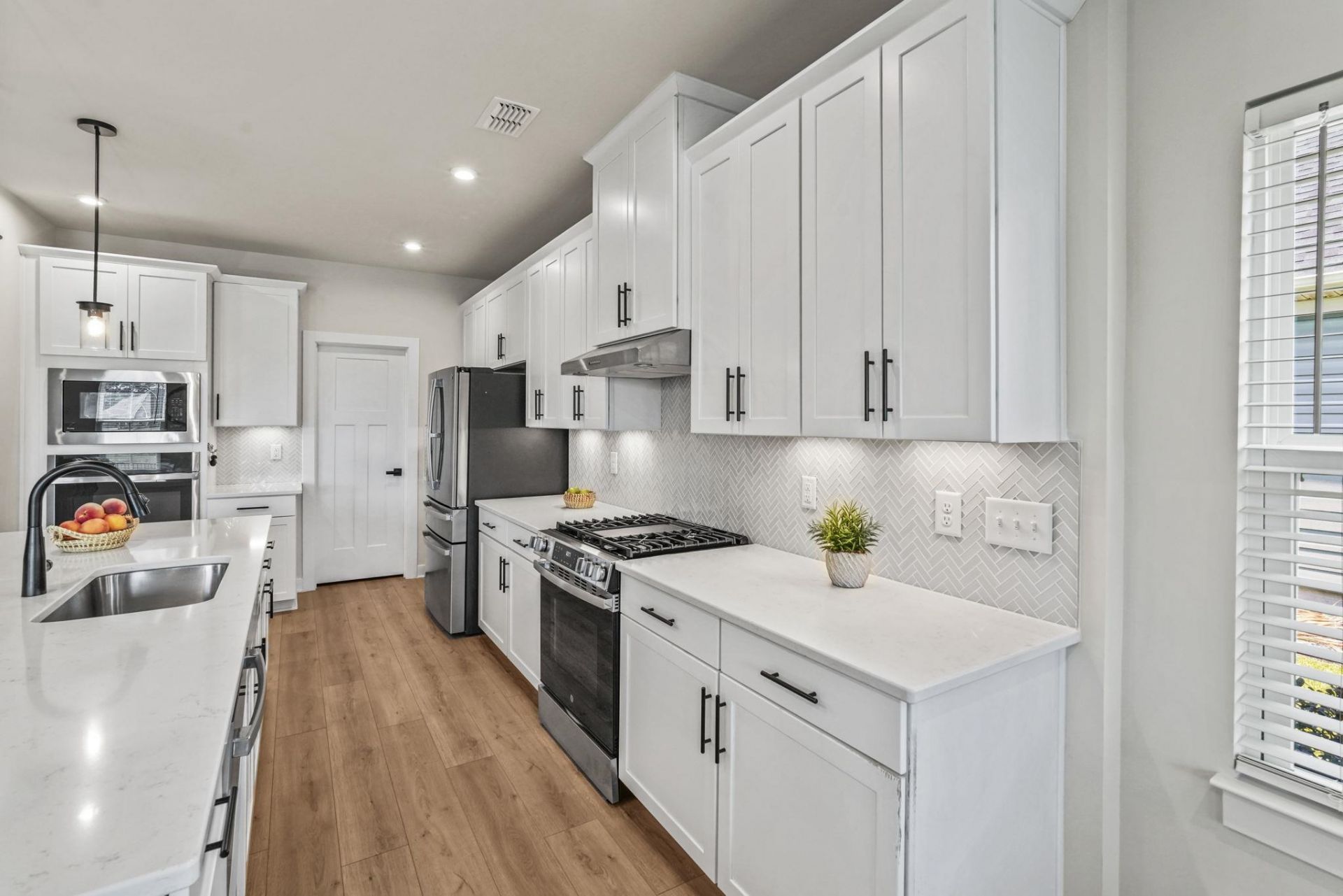 2364 Vera Way  Photo 21