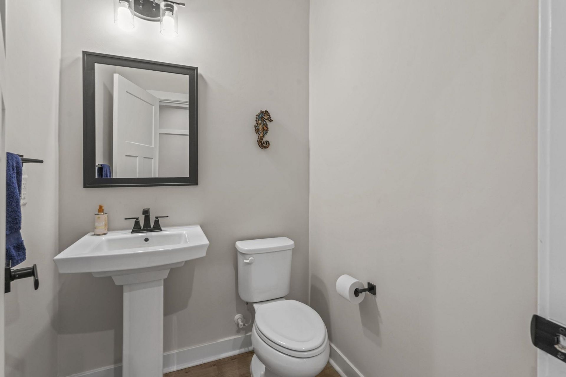 2364 Vera Way  Photo 29
