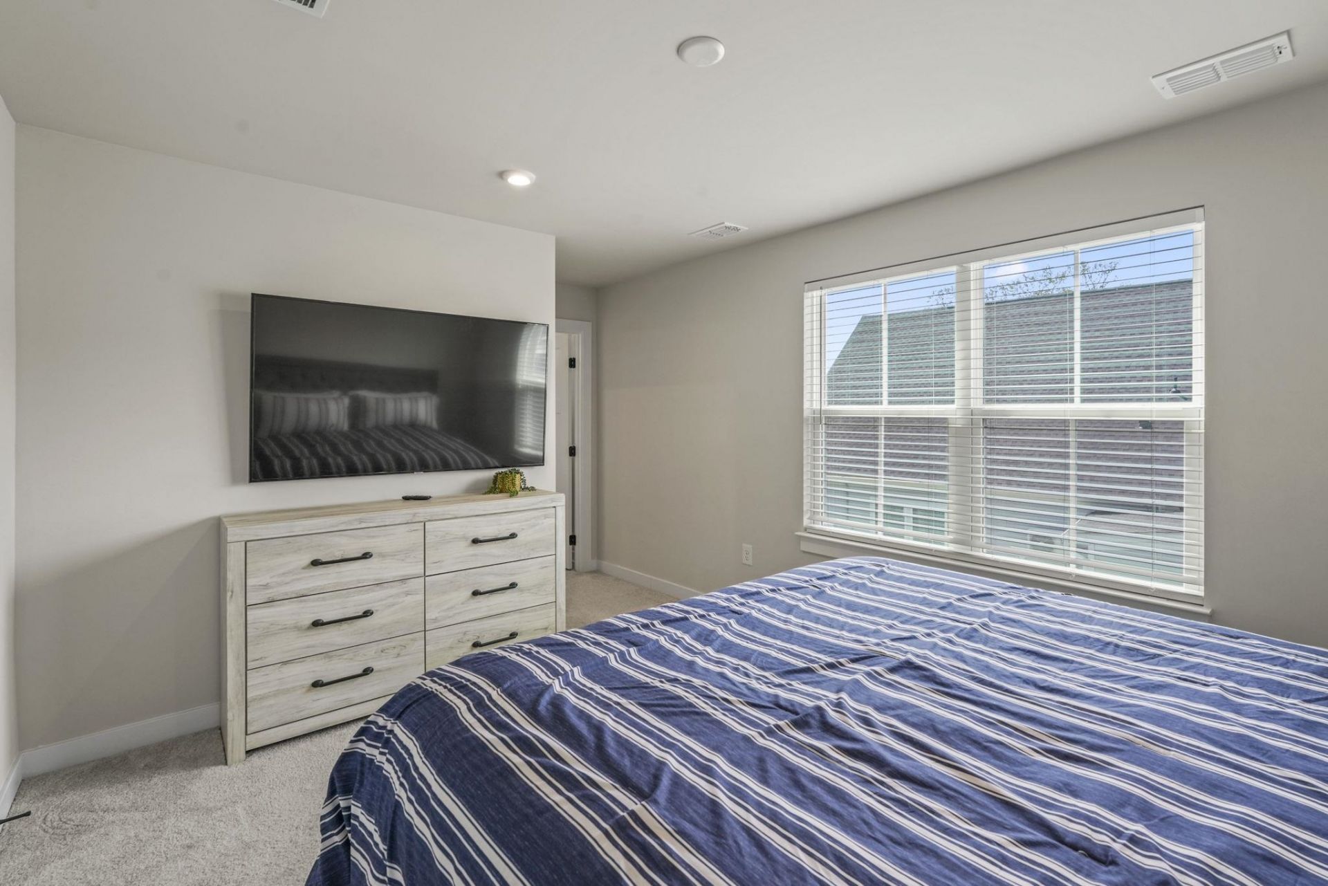 2364 Vera Way  Photo 33