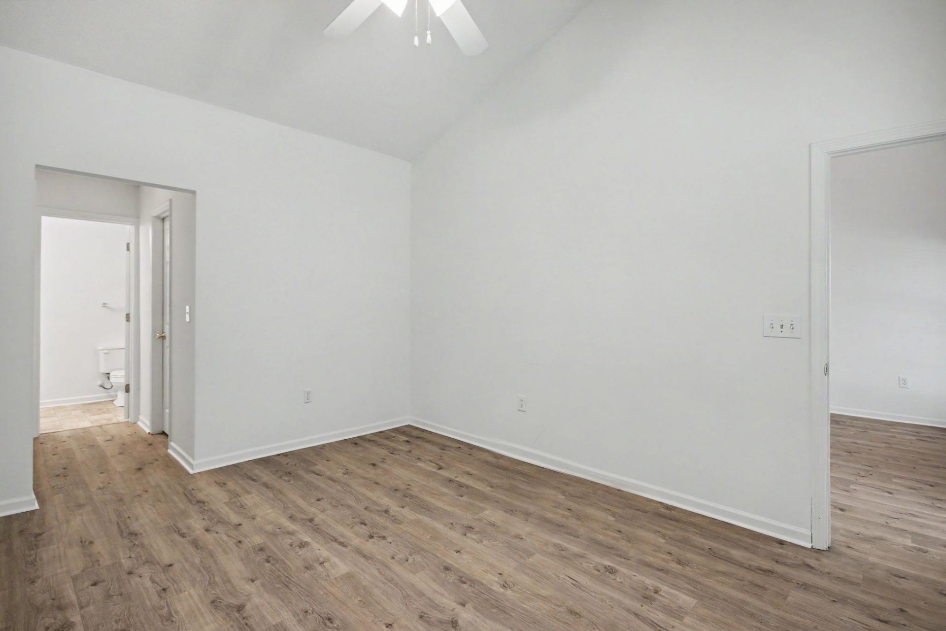 314 Red Rose Blvd.  Photo 16
