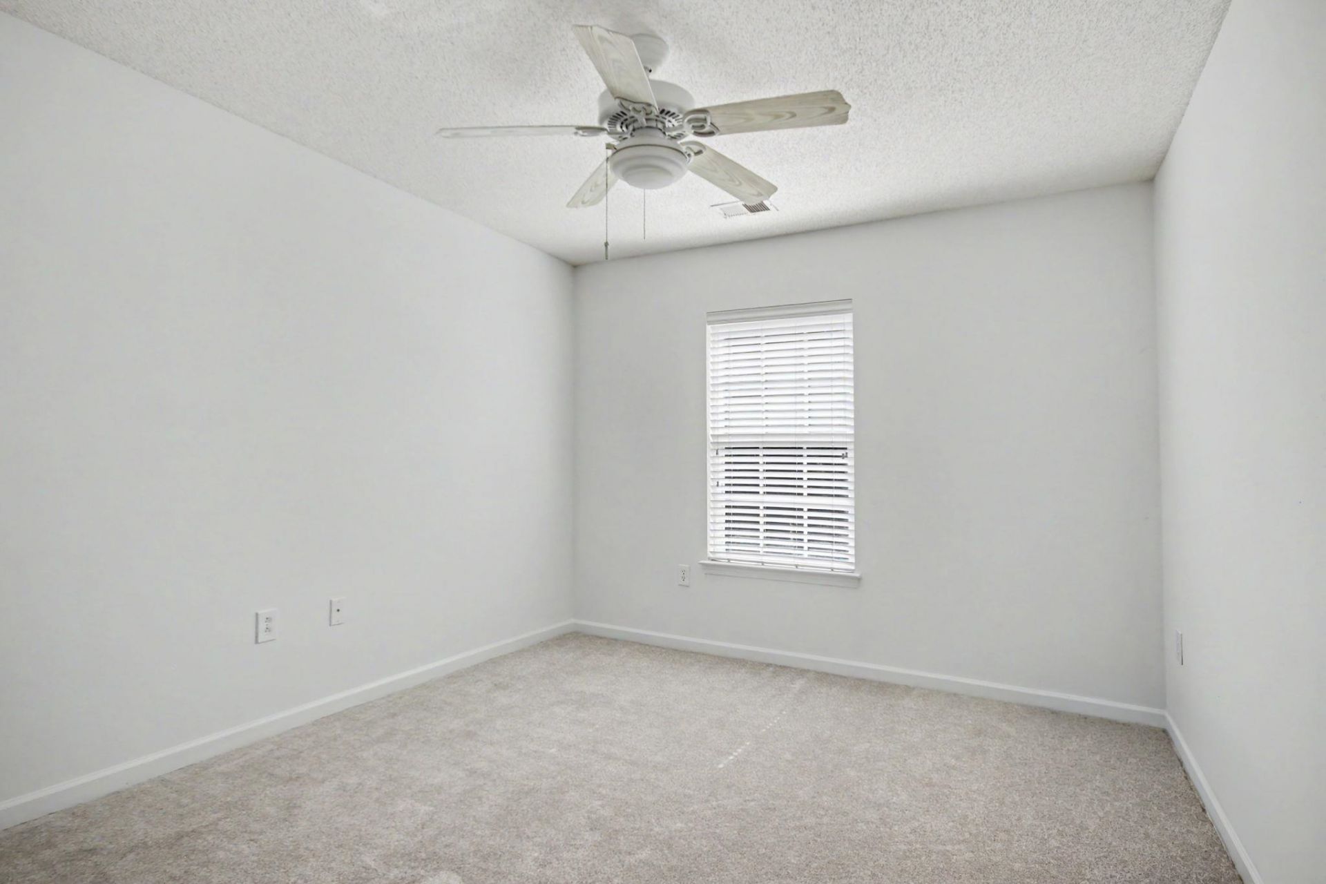 314 Red Rose Blvd.  Photo 28