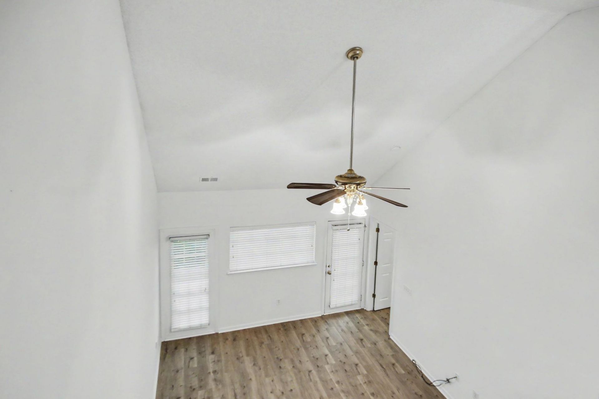 314 Red Rose Blvd.  Photo 31