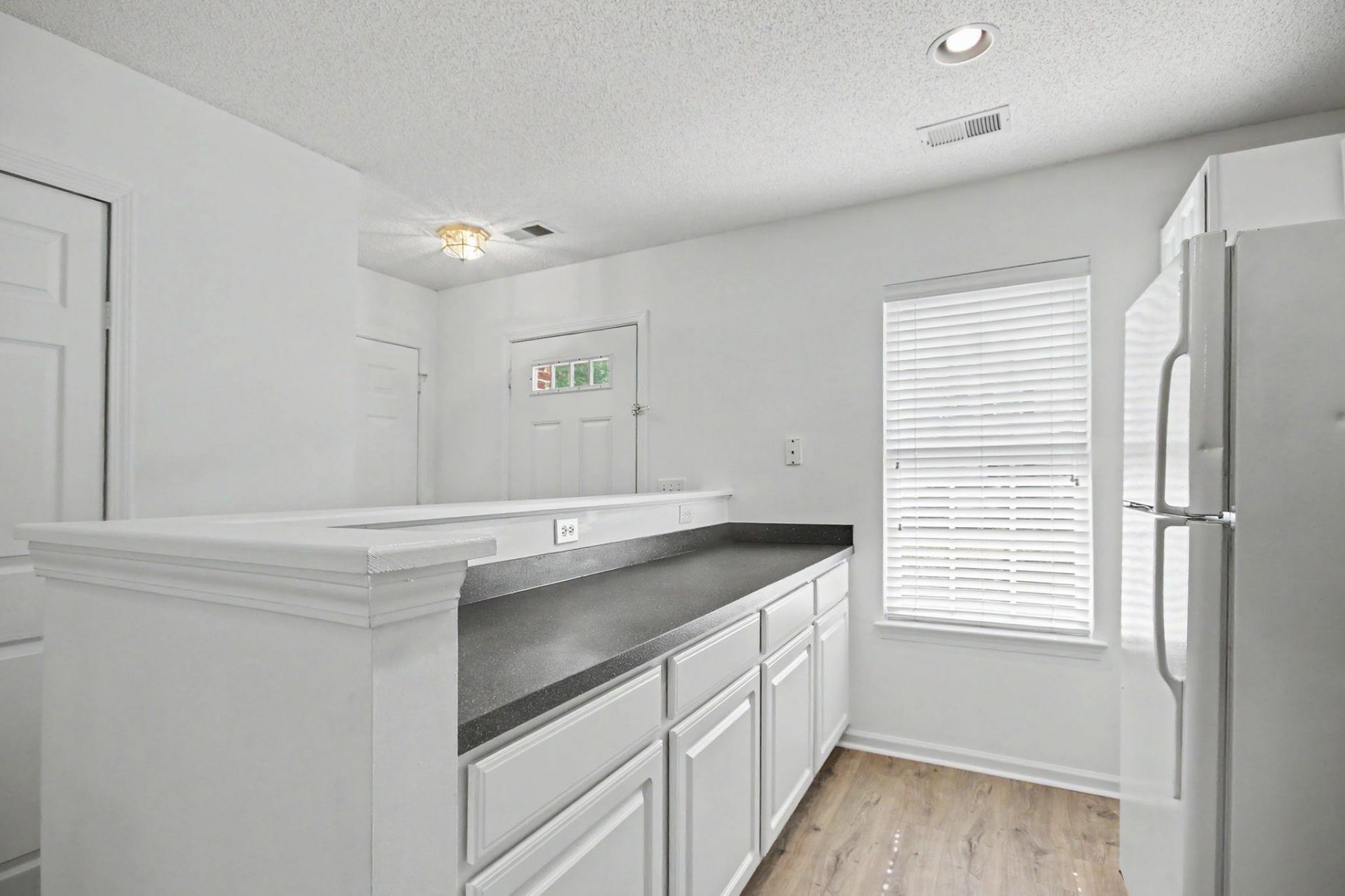 314 Red Rose Blvd.  Photo 4