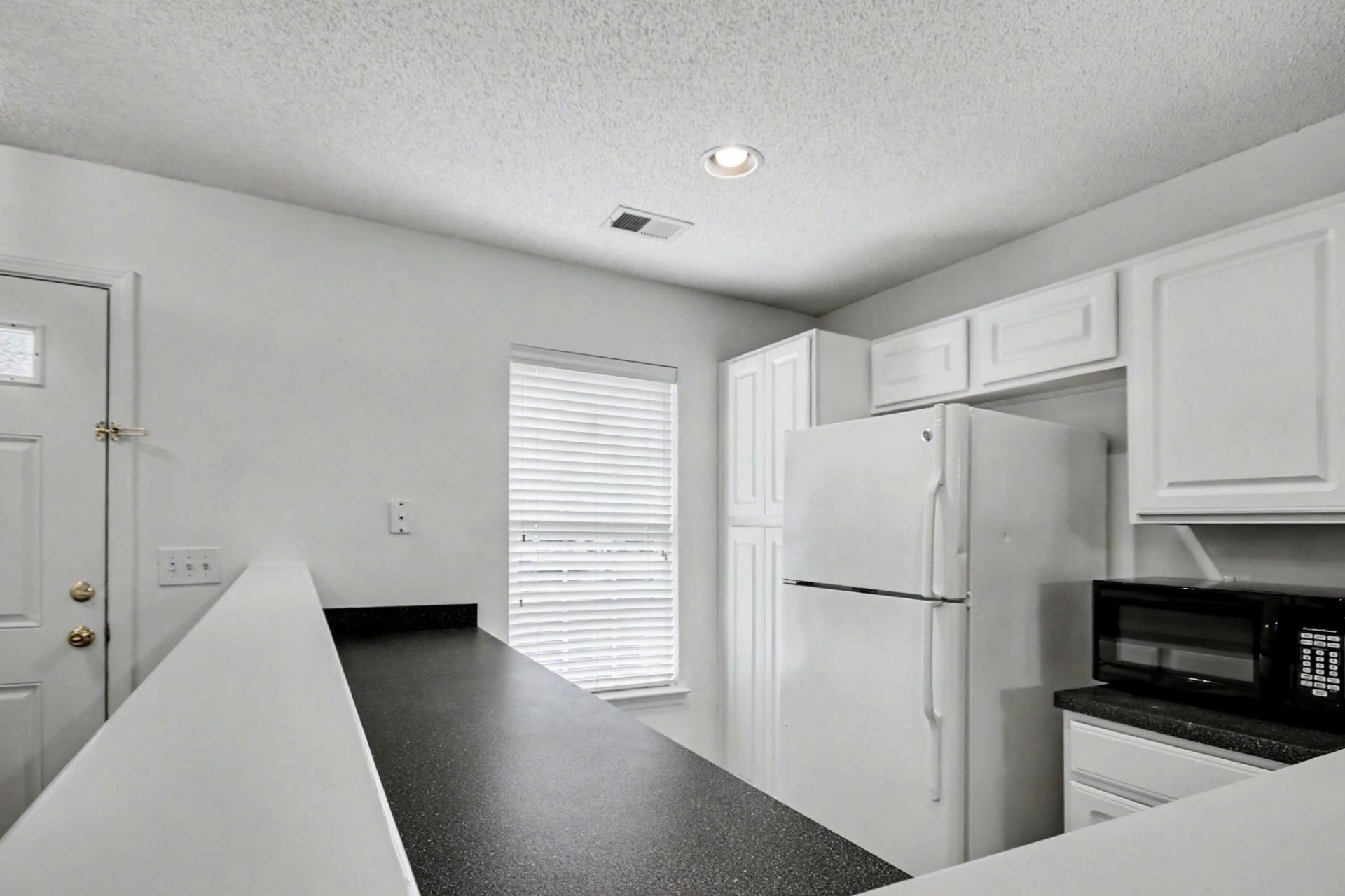 314 Red Rose Blvd.  Photo 6