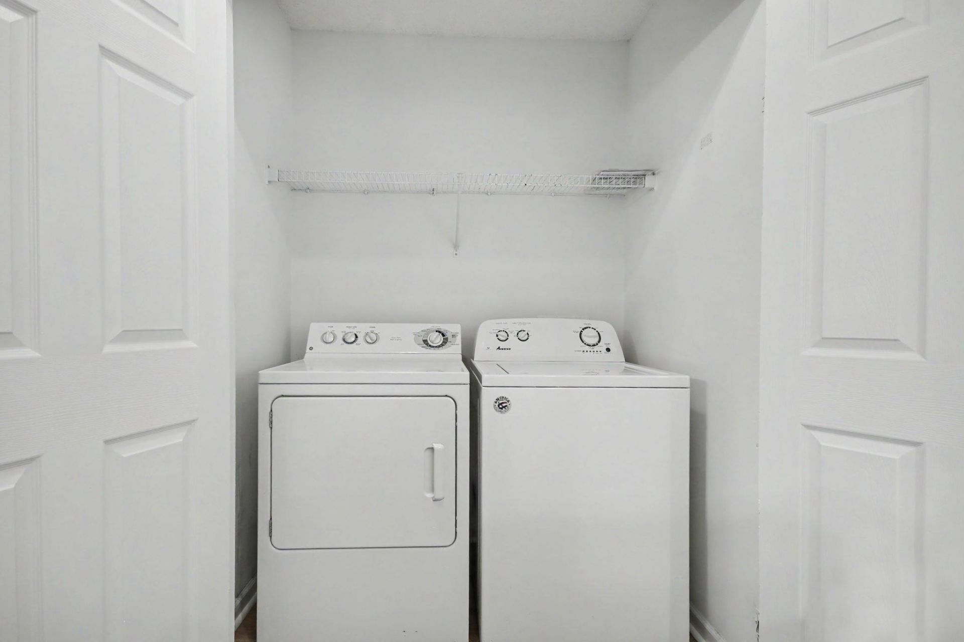 314 Red Rose Blvd.  Photo 9