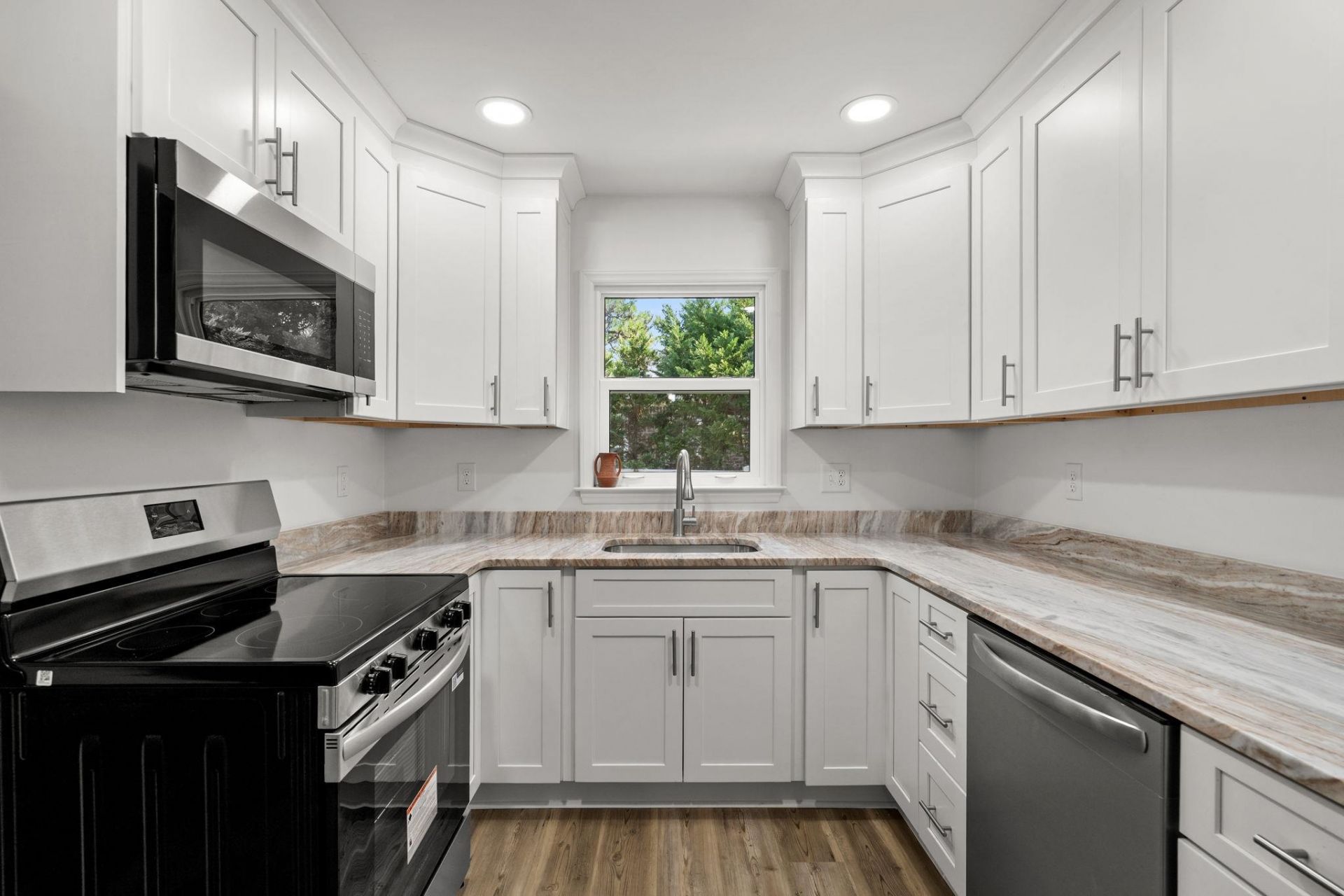 3816 Pine Lake Dr.  Photo 4