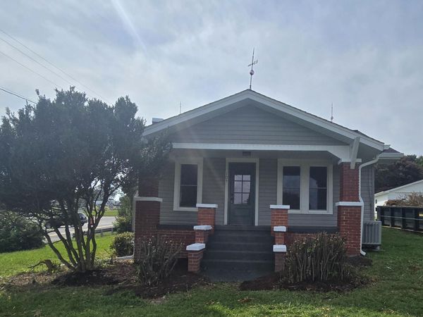 105 Grove Street, Gray, TN 37615