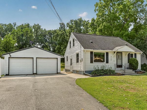 312 21st Street SW, Rochester, MN 55902