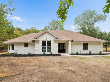 200 Willow Ridge Road, Fort Worth, TX 76103