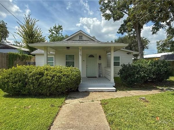 315 W LAWSON Street , Destrehan, LA 70047