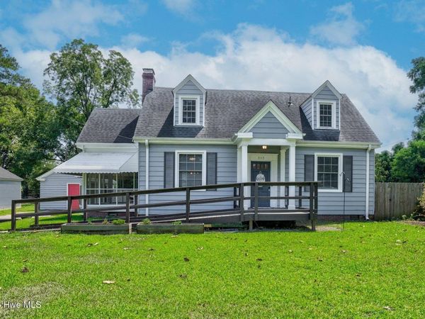 313 S Howard Circle , Tarboro, NC 27886