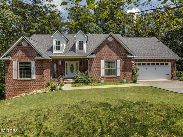 117 Ambassador Lane, Powell, TN 37849