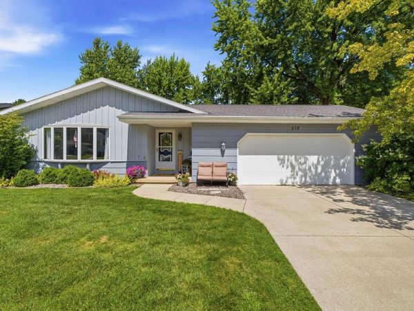 579 W Division STREET, Fond Du Lac, WI 54935