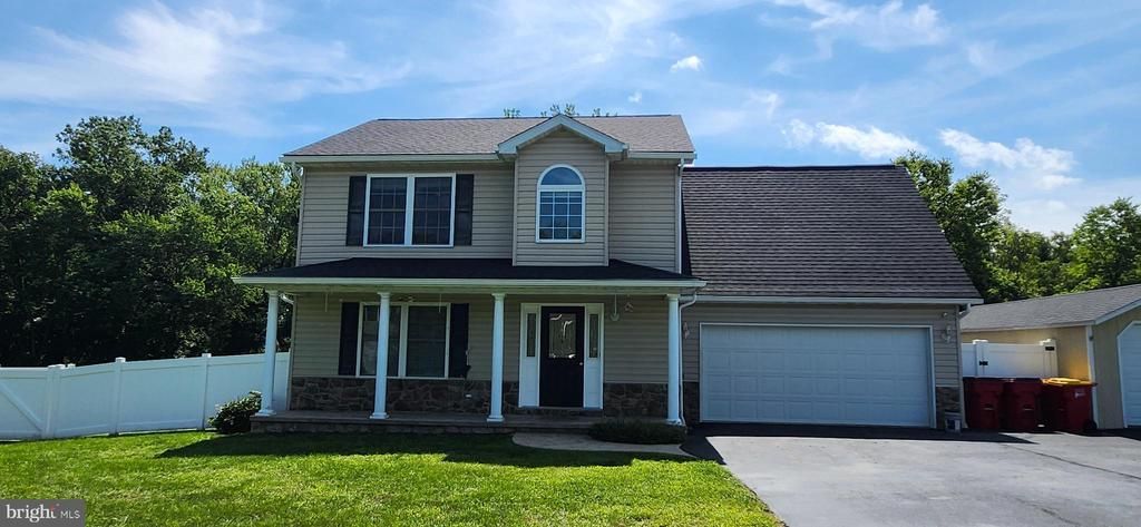 6 CAMELOT LANE , NEWVILLE, PA 17241