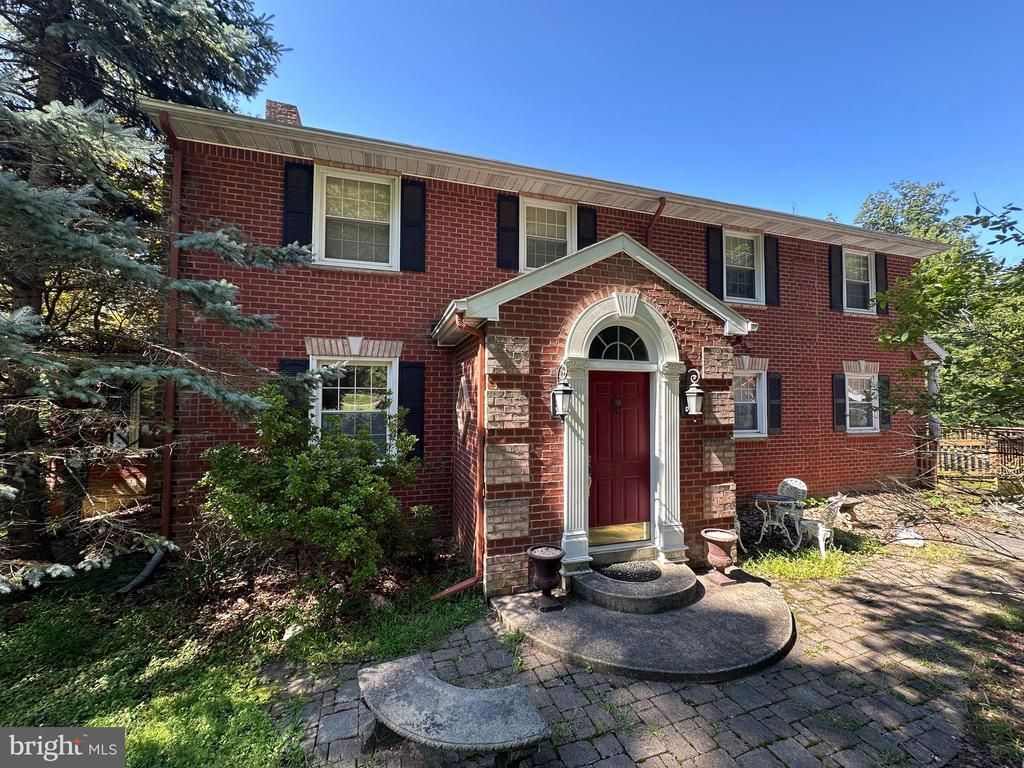 13243 BUENA VISTA ROAD , WAYNESBORO, PA 17268