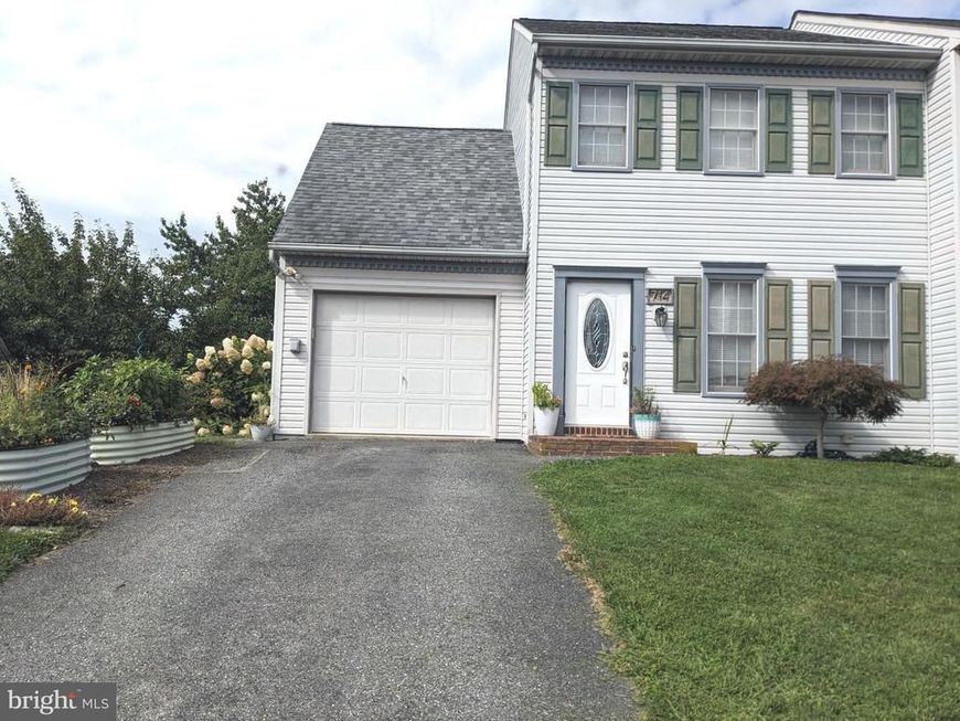 714 Fieldstone Lane, Elizabethtown, PA 17022 Main Photo